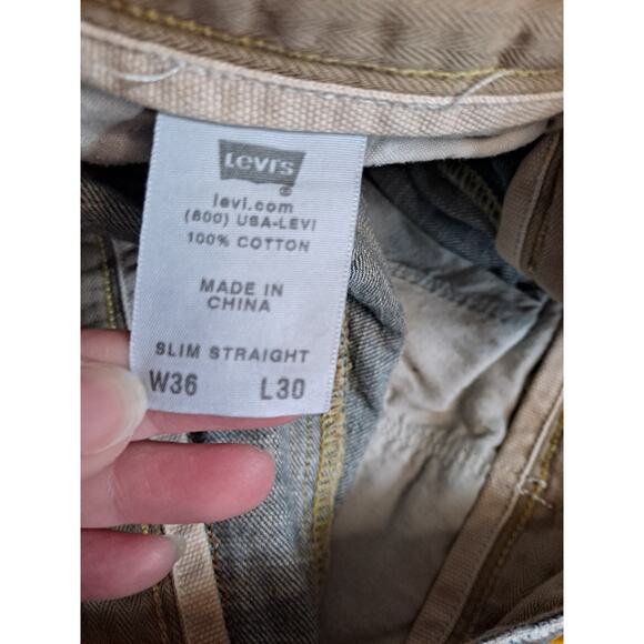 Levi's Slim Straight Slightly Faded and Distressed Jeans Size 36x30 - Picture 5 of 10